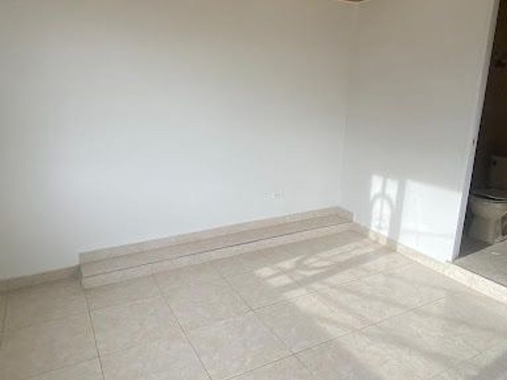 Casa de 6 alcobas en venta en Lombardía, Bogotá, 144 m² · foto 9 de 20
