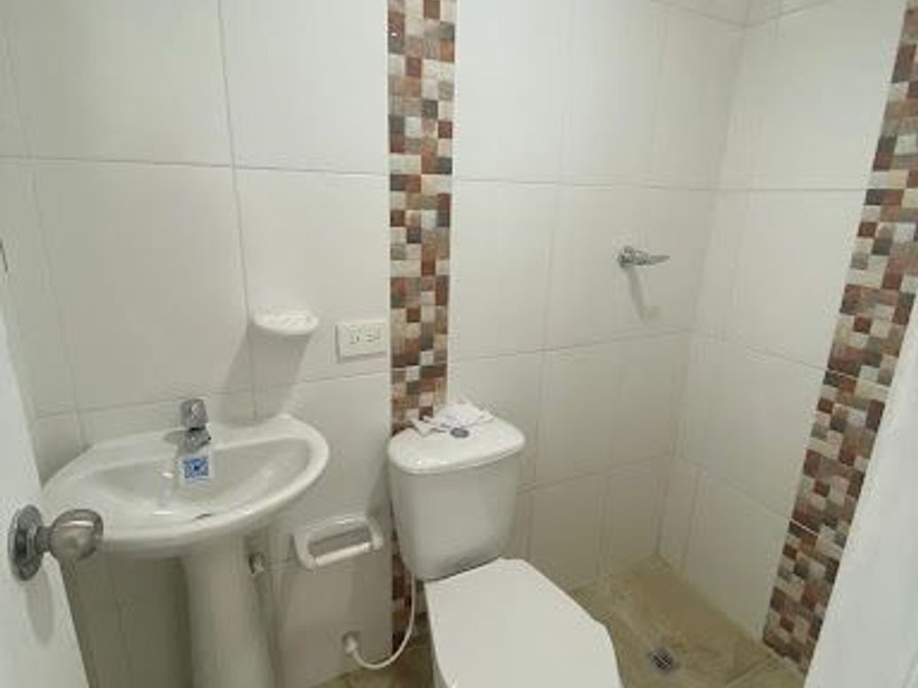 Casa de 6 alcobas en venta en Lombardía, Bogotá, 144 m² · foto 16 de 20