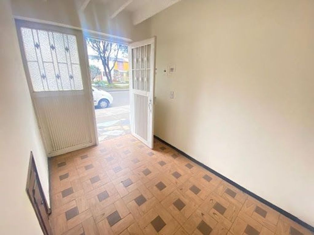 Casa de 3 alcobas en venta en Garces Navas, Bogotá, 176 m² · foto 3 de 20