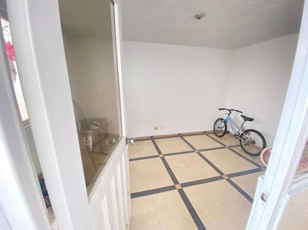 Casa de 3 alcobas en venta en Garces Navas, Bogotá, 176 m² · foto 19 de 20