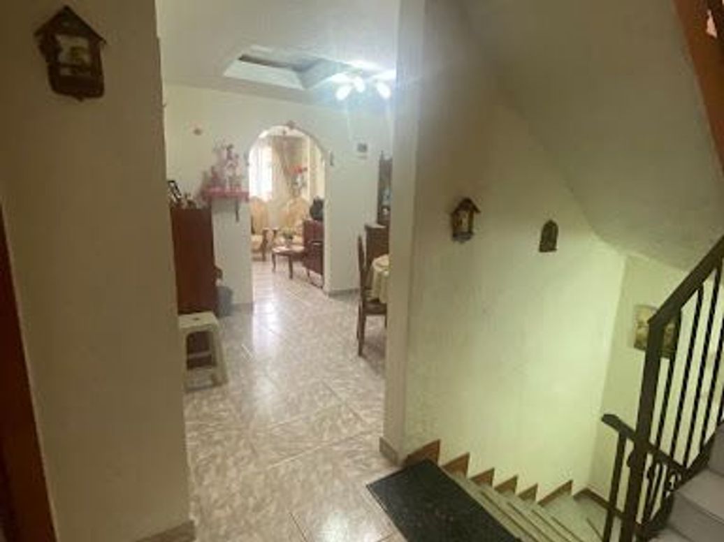 Casa de 6 alcobas en venta en La Clarita, Bogotá, 350 m² · foto 13 de 20
