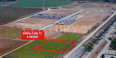 Excelente Oportunidad! se Vende Lote 11 en la Parcelacion Complejo Industrial y Comercial sobre la Autopista que de Cali conduce a Yumbo, entre la Bodega del D1 ( Antigua Bodega de a LA 14 ) y la Planta de Bavaria antes de llegar a la rotonda que conduce a Yumbo y a Cencar; el Lote cuenta con 4,082.24 M2 y 58 M por 70 M de fondo en Subbase; la Parcelacion en su mayoria se encuentra construida y estan ubicados negocios como Enriko, Sandwich Cubano, Servientrega entre otros, Agenda tu cita ya!!