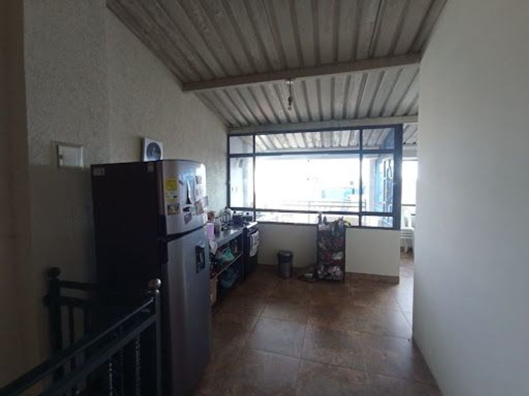 Casa de 7 alcobas en venta en Villa Constanza, Bogotá, 280 m² · foto 13 de 20