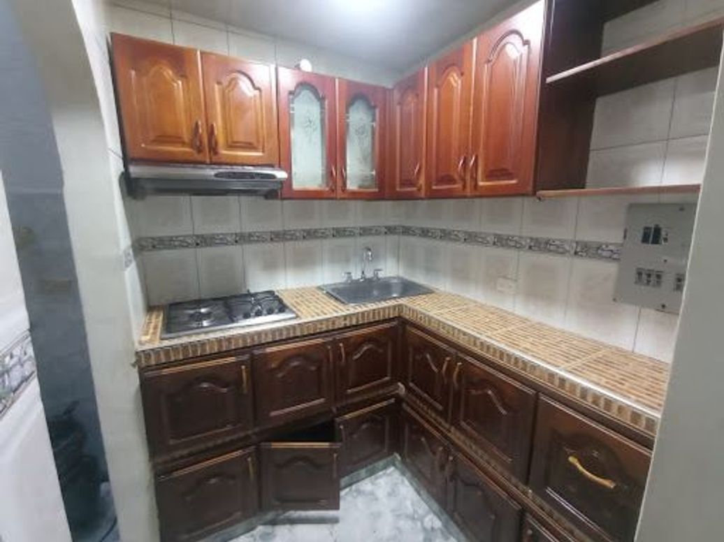 Casa de 7 alcobas en venta en Villa Constanza, Bogotá, 280 m² · foto 11 de 20