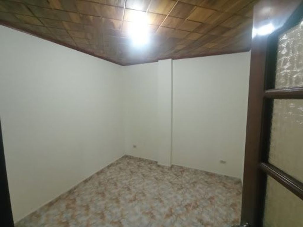 Casa de 7 alcobas en venta en Villa Constanza, Bogotá, 280 m² · foto 7 de 20