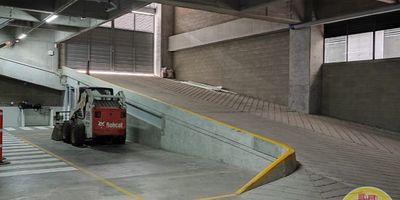 Código: 7716. 1° Piso en edificación de 1 piso. Acceso al inmueble: Directo a la vía. Sin IVA, propietario no responsable de recaudar IVA para el 2023.