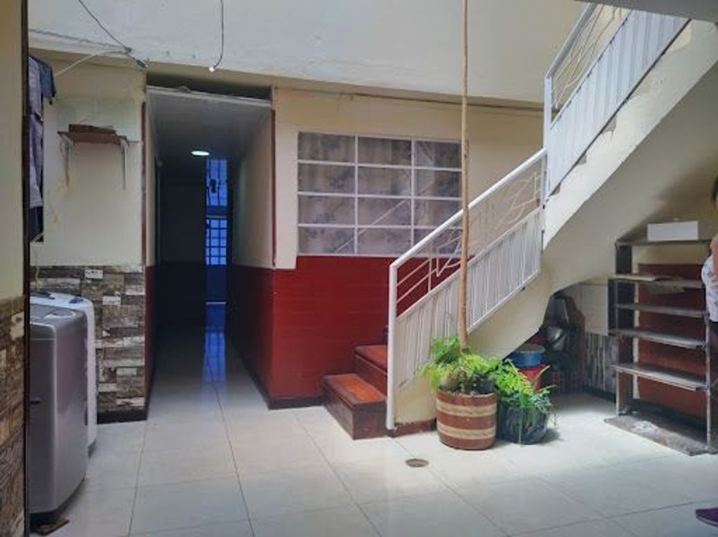 Casa de 8 alcobas en venta en Fátima, Bogotá, 300 m² · foto 8 de 20