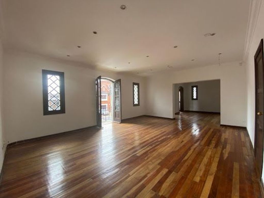 Casa de 14 alcobas en venta en La Magdalena, Bogotá, 844 m² · foto 6 de 20