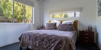 CASA CAMPESTRE EN CONJUNTO CERRADO,ZONA TRANQUILA AMPLIA CON BUENA ILUMINACIÓN , TRES HABITACIONES CON CLOSET ,CUATRO BAÑOS ,SALA COMEDOR Y ZONA BBQ.CONJUNTO SEGURO VIGILANCIA 247 ZONAS VERDES.