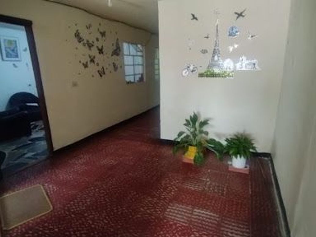 Casa de 9 alcobas en venta en Alqueria, Bogotá, 84 m² · foto 9 de 20