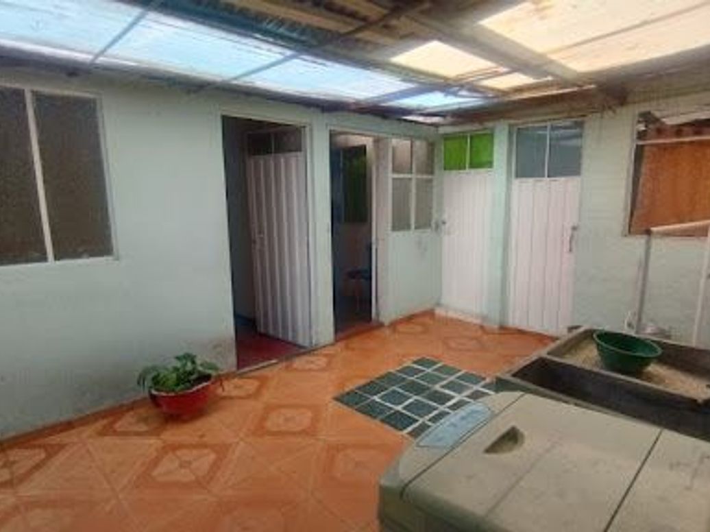Casa de 9 alcobas en venta en Alqueria, Bogotá, 84 m² · foto 6 de 20