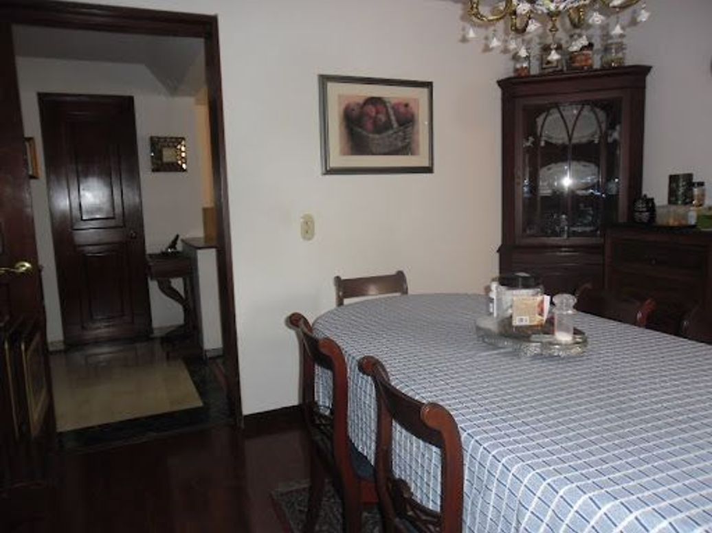Apartamento de 3 alcobas en venta en Chico, Bogotá, 158 m² · foto 13 de 20