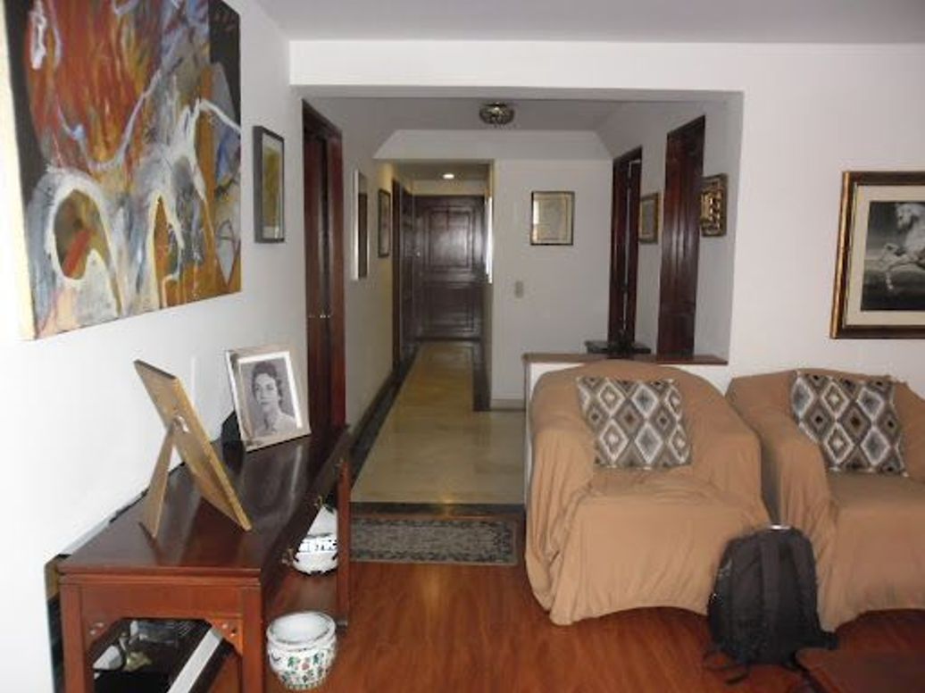 Apartamento de 3 alcobas en venta en Chico, Bogotá, 158 m² · foto 4 de 20