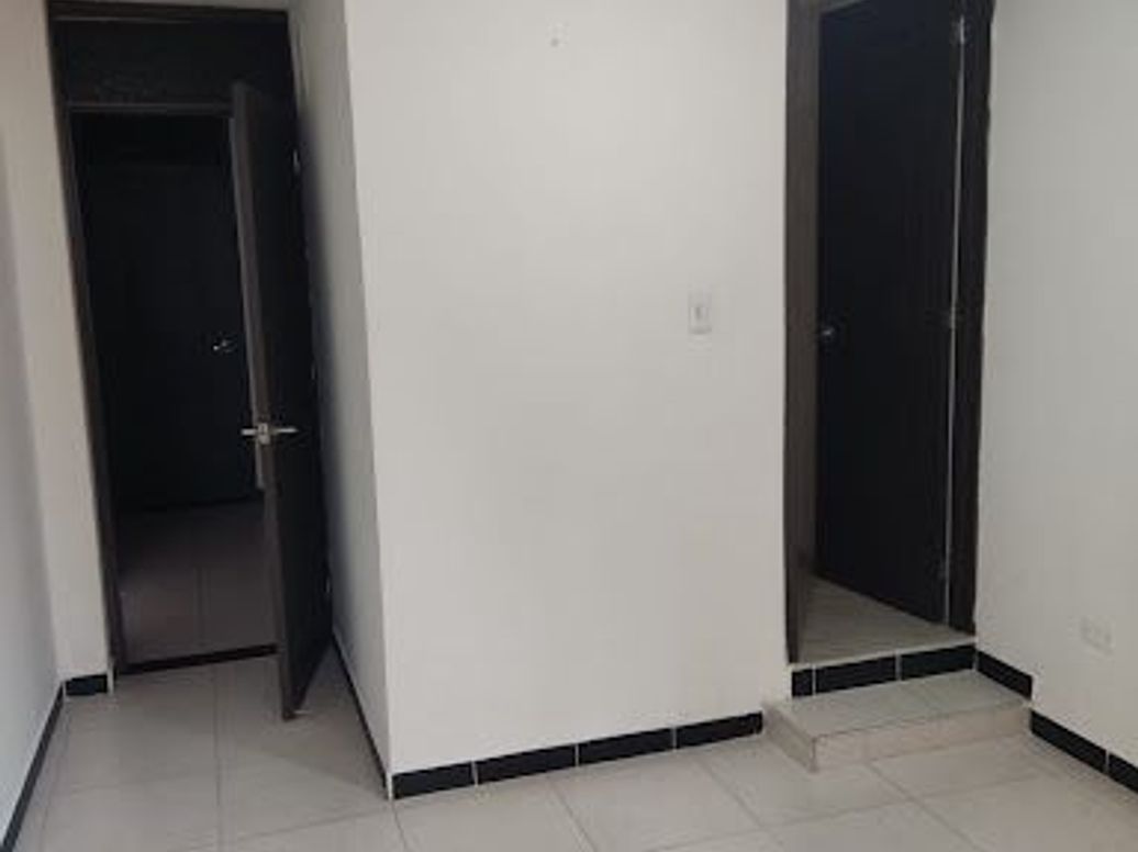 Casa de 12 alcobas en venta en Villa De La Loma, Bogotá, 282 m² · foto 11 de 20