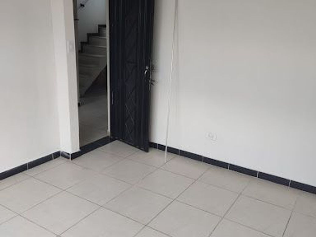 Casa de 12 alcobas en venta en Villa De La Loma, Bogotá, 282 m² · foto 8 de 20