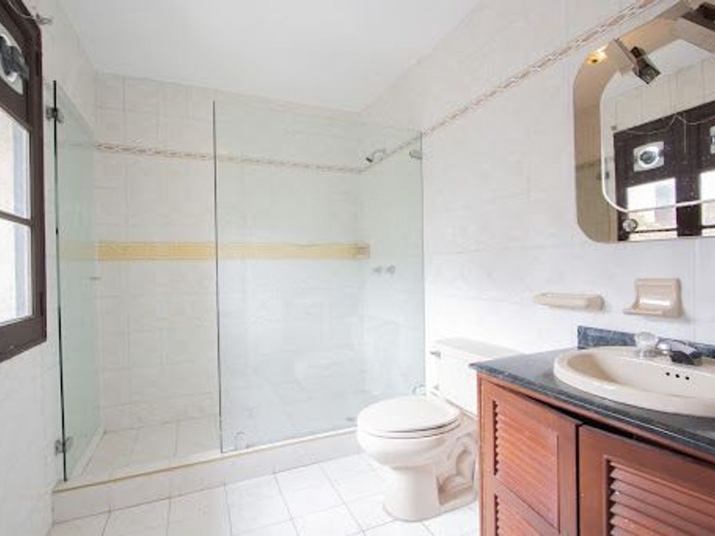 Casa de 10 alcobas en venta en Palermo, Bogotá, 900 m² · foto 15 de 20