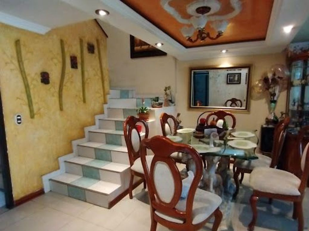 Casa de 4 alcobas en venta en Mandalay 1, Bogotá, 67 m² · foto 2 de 17