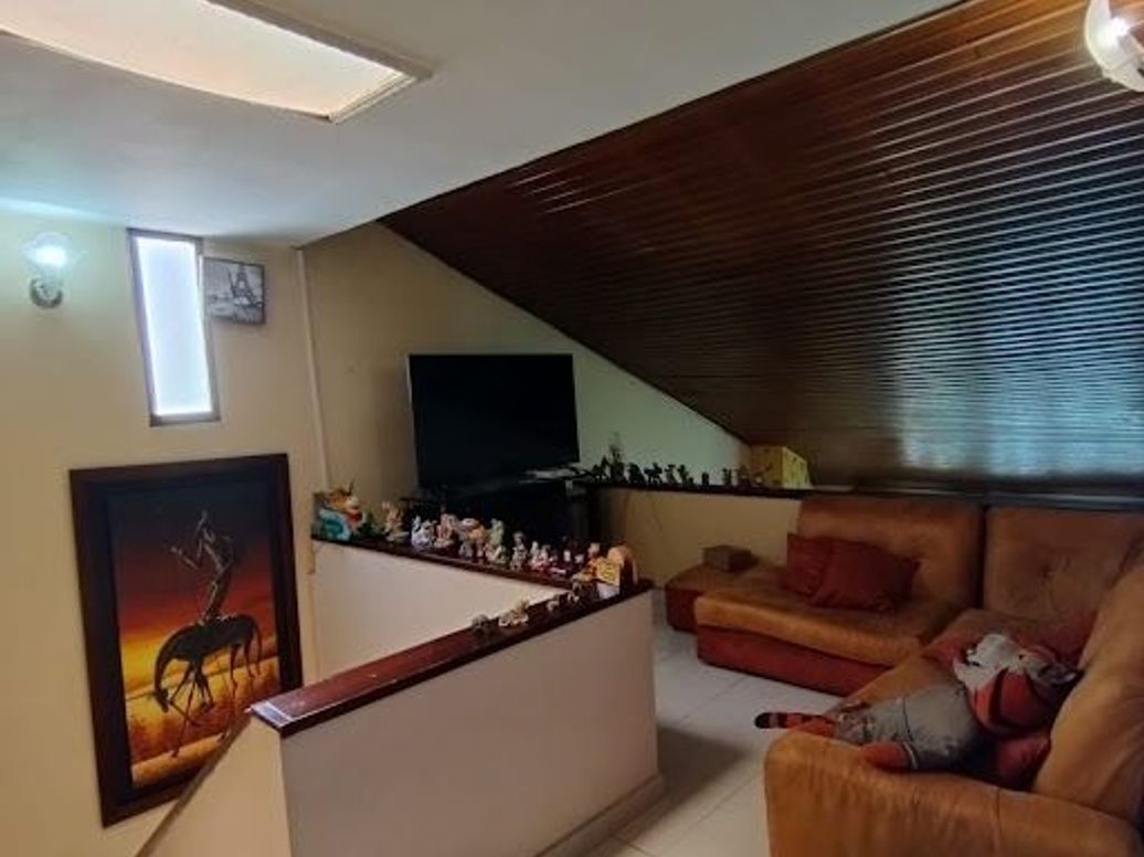 Casa de 4 alcobas en venta en Mandalay 1, Bogotá, 67 m² · foto 8 de 17
