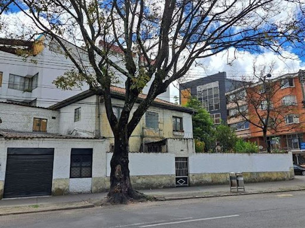 Casa de 5 alcobas en venta en Barrios Unidos, Bogotá, 306 m² · foto 2 de 20