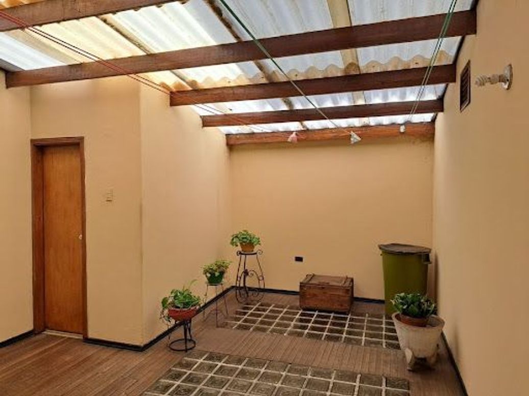 Casa de 5 alcobas en venta en Barrios Unidos, Bogotá, 306 m² · foto 17 de 20