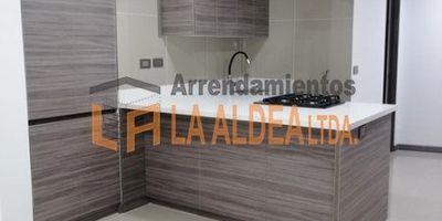 VALOR DE VENTA A NEGOCIAR!!!
Apartamento interno con excelentes acabados en segundo piso con ascensor, "(Año 2023) Para Estrenar", a pocas cuadras del parque principal de Itagüí y Comfama, cuenta con todo tipo de transporte y comercio en general. Vl Administración pendiente por confirmar, sin parqueadero. Servicios públicos en zonas comunes compartidos con todo el edificio, son 5 apartamentos por piso.