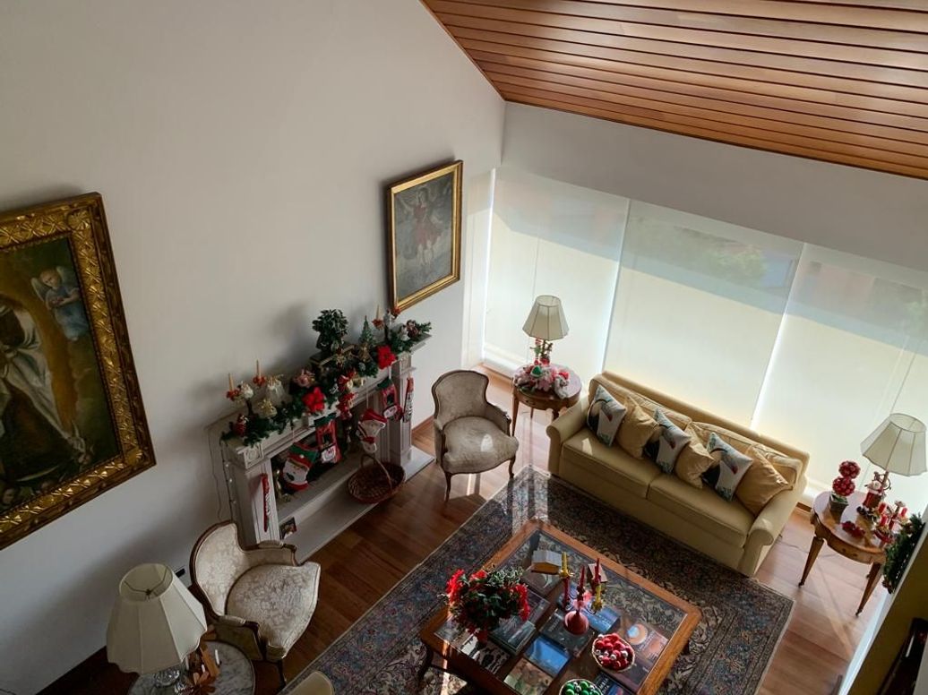 Apartamento de 3 alcobas en arriendo en Cerros De Santa Barbara, Bogotá, 438 m² · foto 17 de 19