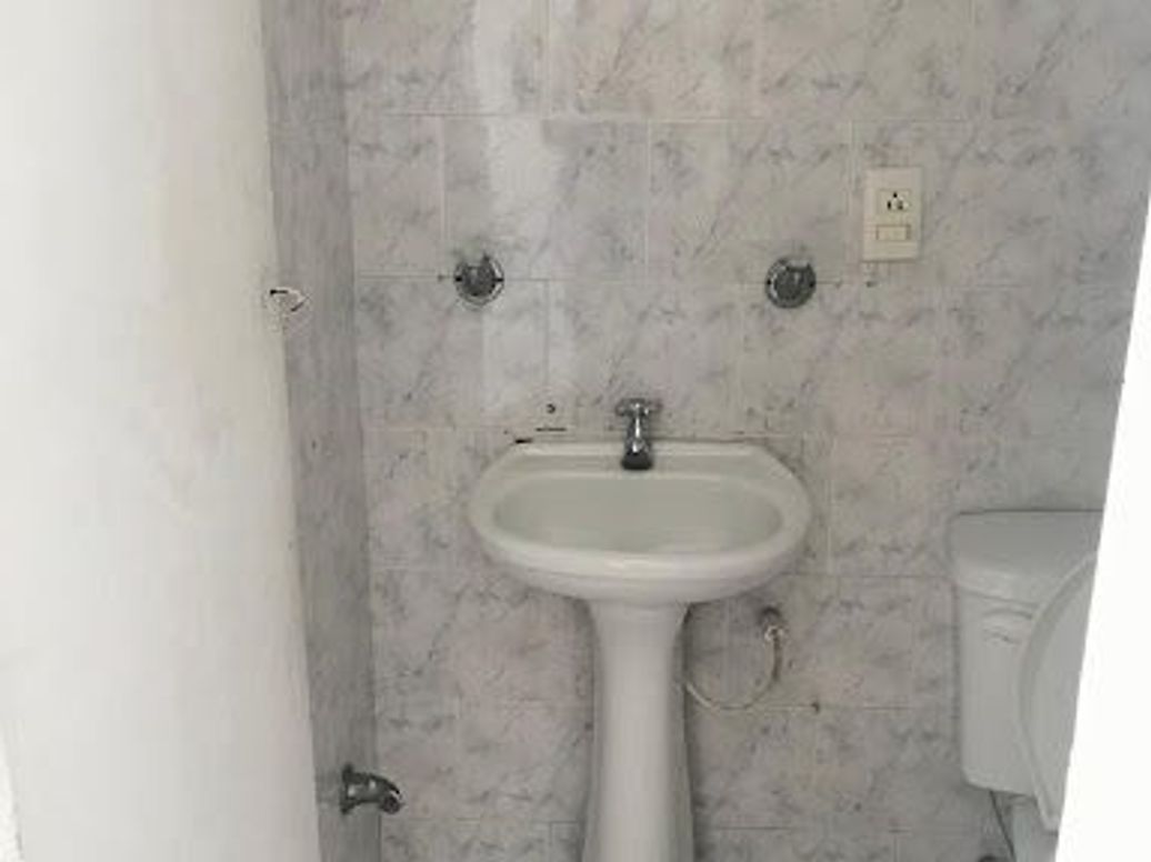 Casa de 6 alcobas en venta en Garces Navas, Bogotá, 120 m² · foto 17 de 20