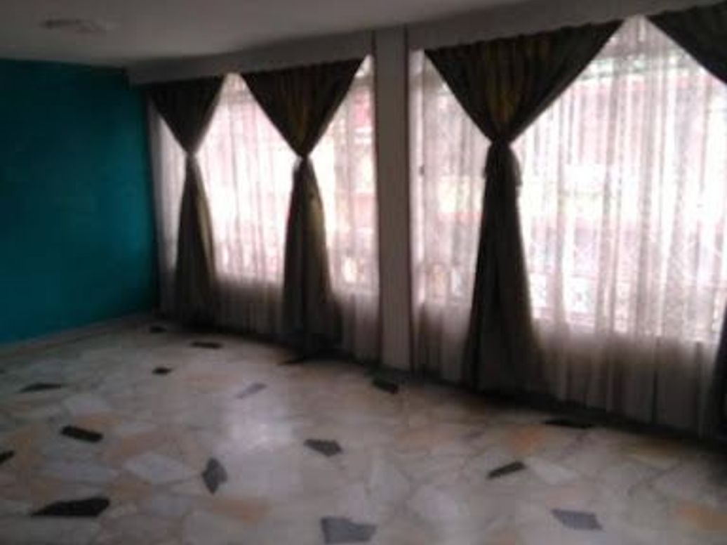 Casa de 6 alcobas en venta en Miramar, Bogotá, 210 m² · foto 4 de 20