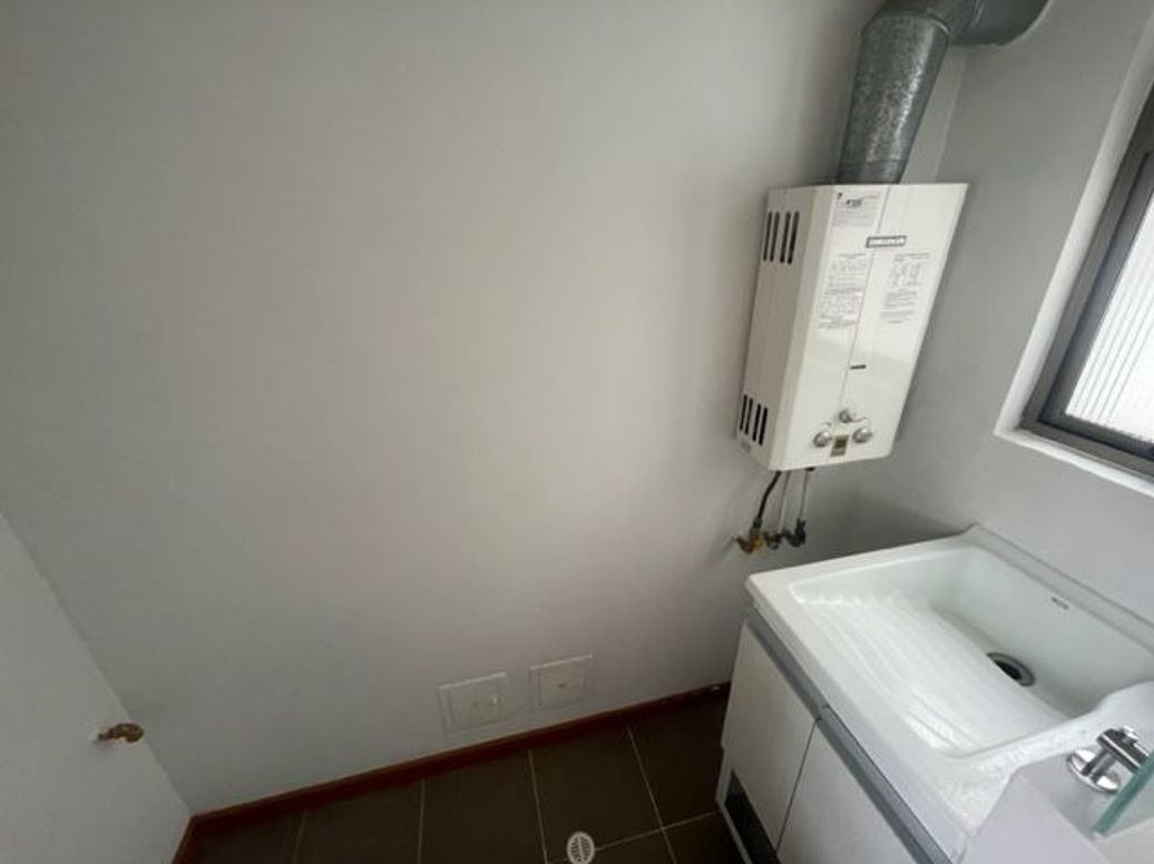 Apartamento de 3 alcobas en venta en La Felicidad, Bogotá, 75 m² · foto 8 de 20