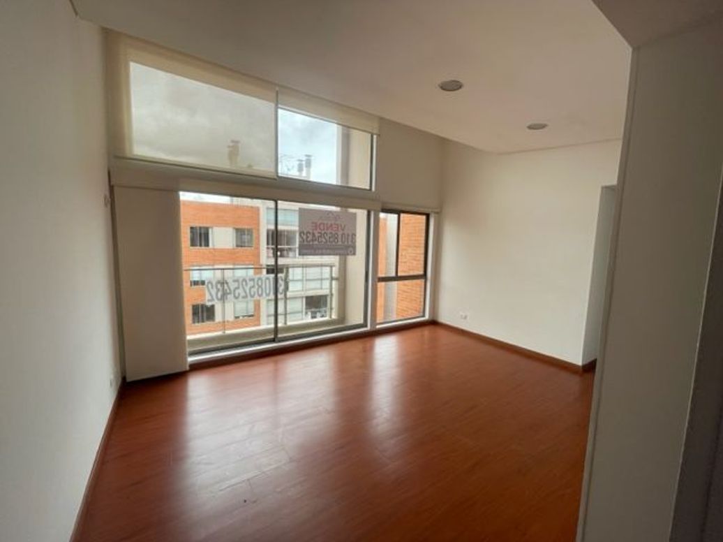 Apartamento de 3 alcobas en venta en La Felicidad, Bogotá, 75 m² · foto 2 de 20
