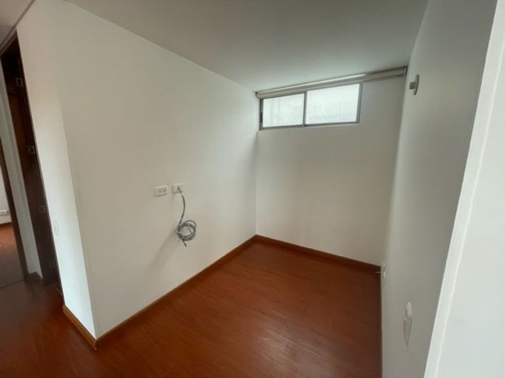 Apartamento de 3 alcobas en venta en La Felicidad, Bogotá, 75 m² · foto 10 de 20