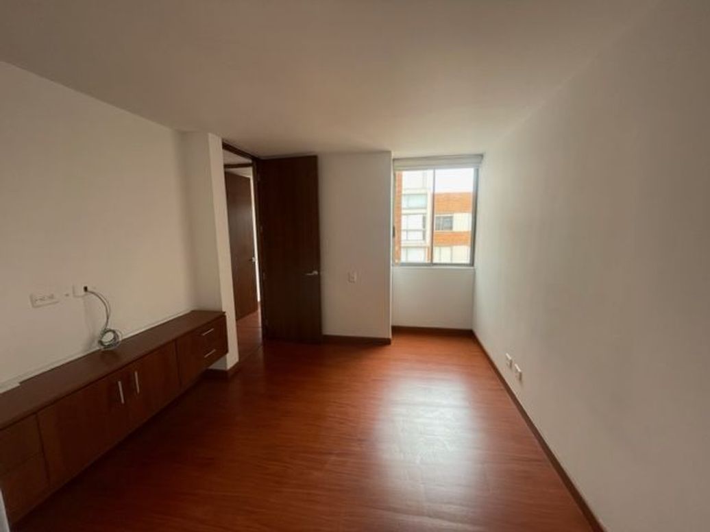 Apartamento de 3 alcobas en venta en La Felicidad, Bogotá, 75 m² · foto 18 de 20