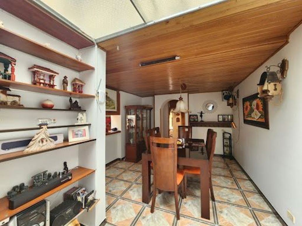 Casa de 3 alcobas en venta en Cedritos, Bogotá, 160 m² · foto 3 de 20
