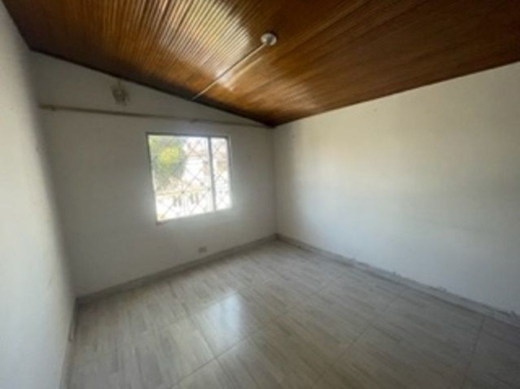 Casa de 5 alcobas en venta en Nueva Marsella Et. I, Bogotá, 256 m² · foto 14 de 20