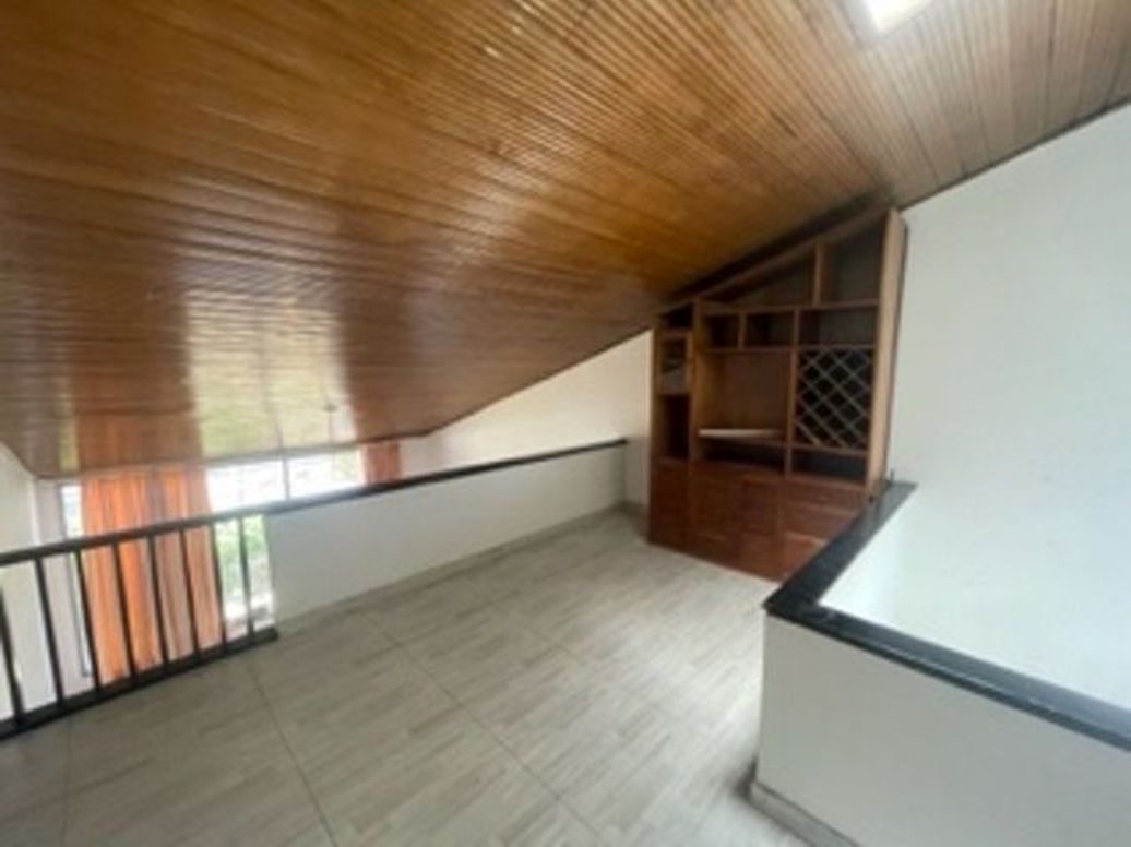 Casa de 5 alcobas en venta en Nueva Marsella Et. I, Bogotá, 256 m² · foto 11 de 20