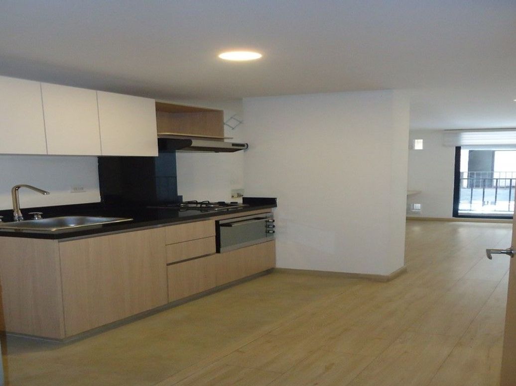 Apartaestudio en venta en Ciudad Jardín Norte, Bogotá, 28 m² · foto 14 de 17