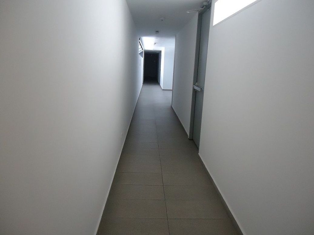 Apartaestudio en venta en Ciudad Jardín Norte, Bogotá, 28 m² · foto 10 de 17
