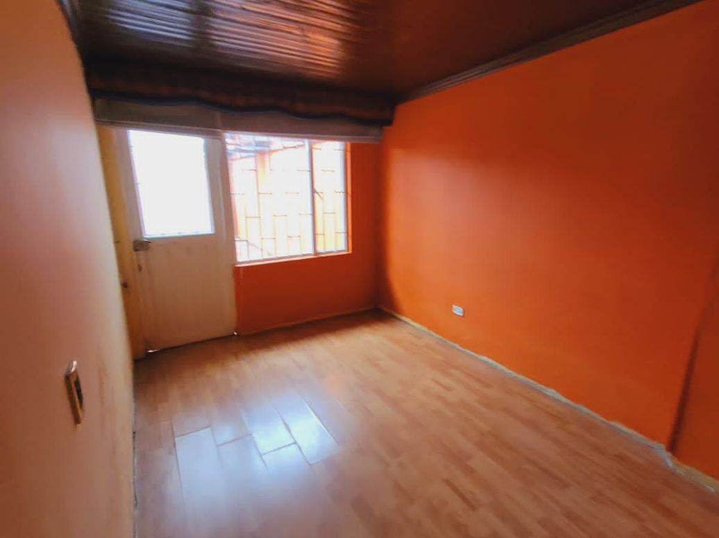 Casa de 4 alcobas en venta en Las Villas, Bogotá, 400 m² · foto 11 de 20