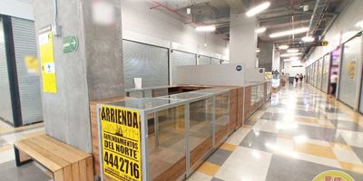 Código: 8194. 1° Piso en edificación de 7 pisos. Acceso al inmueble: Directo a la vía, sendero peatonal y ascensor. Propietario no responsable de recaudar IVA para el 2025. Canon + Admón.  del C.C. ($501.056)