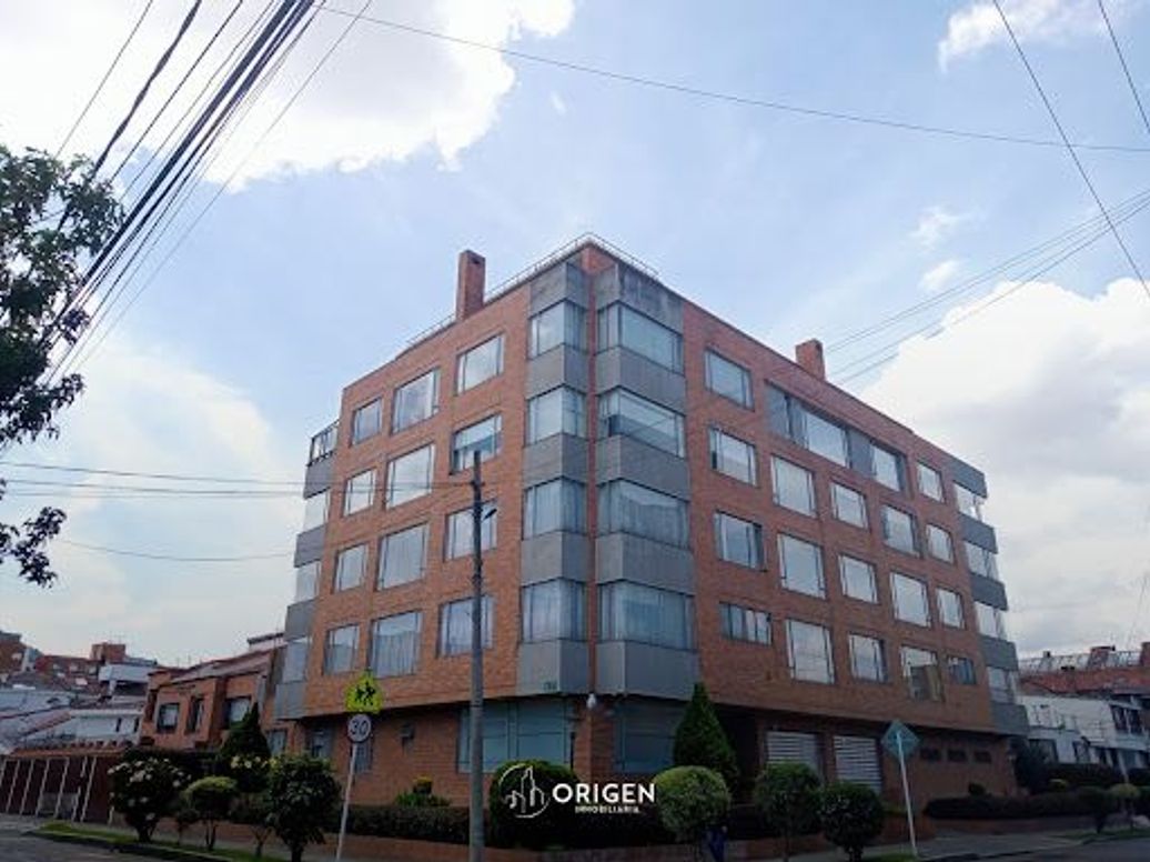 Apartamento de 4 alcobas en venta en El Contador, Bogotá, 240 m² · foto 17 de 20