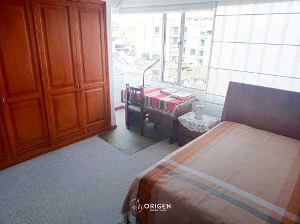 Apartamento de 4 alcobas en venta en El Contador, Bogotá, 240 m² · foto 5 de 20