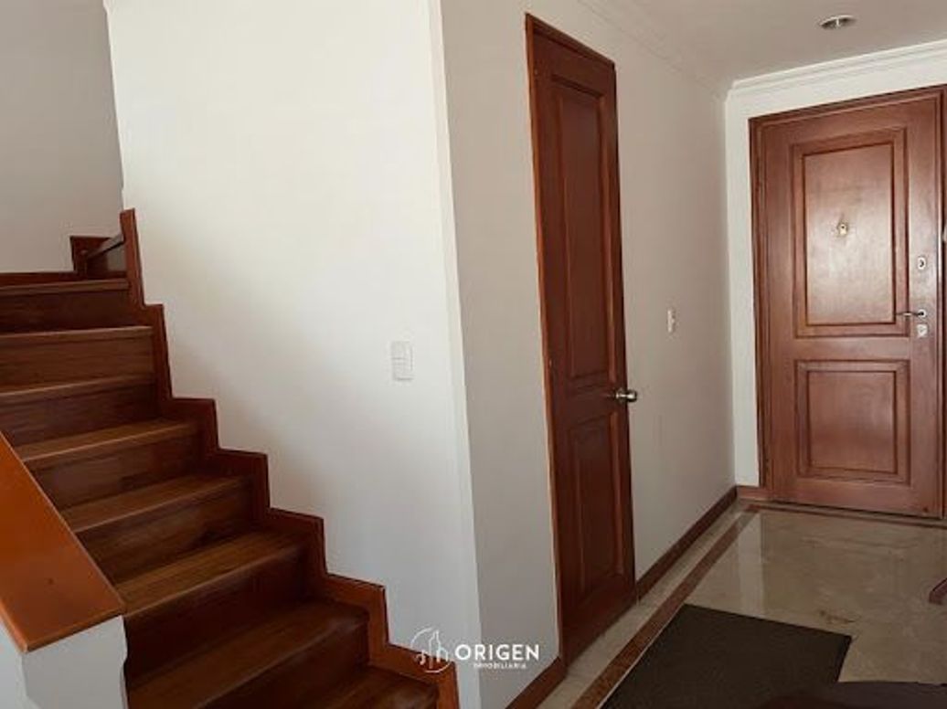 Apartamento de 4 alcobas en venta en El Contador, Bogotá, 240 m² · foto 11 de 20