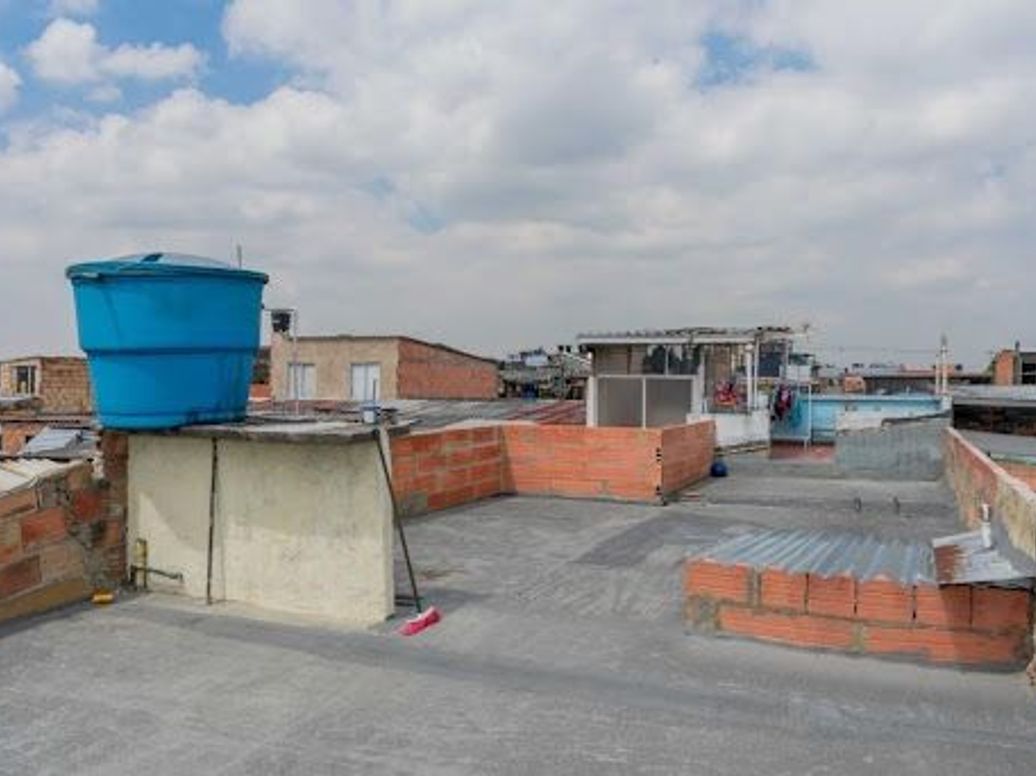 Casa de 9 alcobas en venta en La Clarita, Bogotá, 371 m² · foto 16 de 17