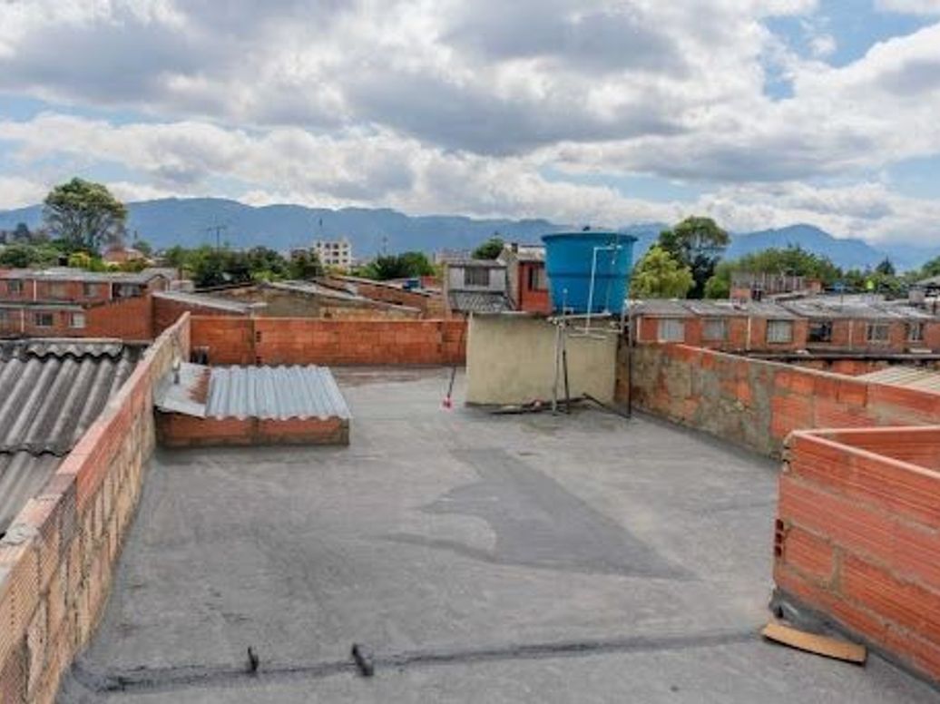 Casa de 9 alcobas en venta en La Clarita, Bogotá, 371 m² · foto 17 de 17