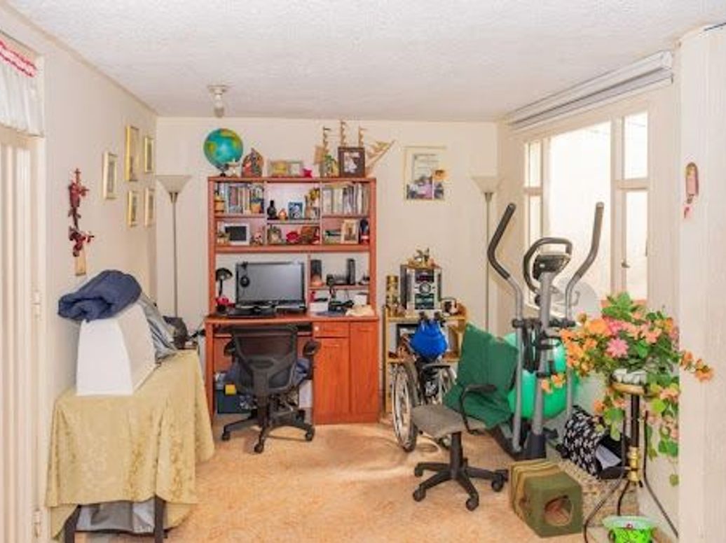 Casa de 9 alcobas en venta en La Clarita, Bogotá, 371 m² · foto 10 de 17