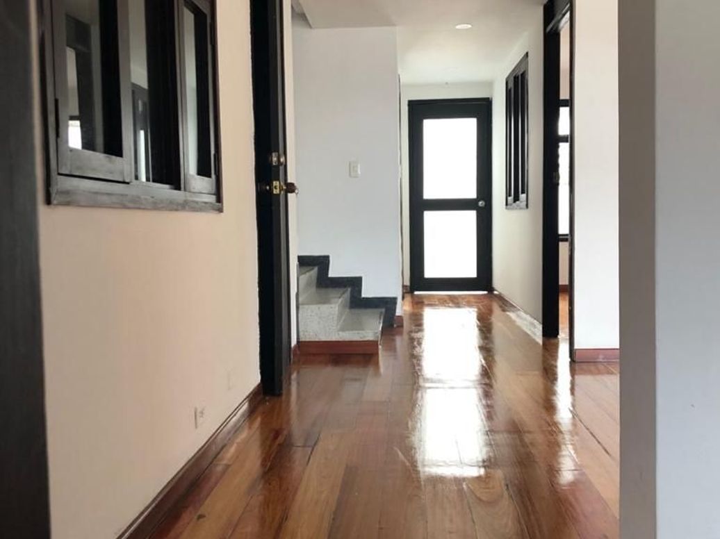 Casa en arriendo en Quinta Paredes, Bogotá · foto 2 de 7