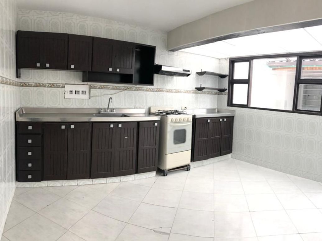 Casa en arriendo en Quinta Paredes, Bogotá · foto 4 de 7