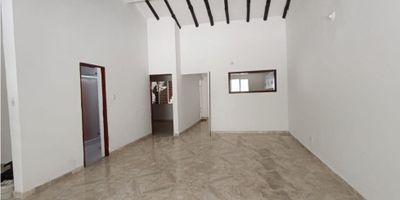 Se vende casa en el barrio Fátima, Tuluá, Valle del Cauca, consta en su primer piso sala, garaje, baño social, cocina integral, 3 habitaciones con closet, principal con baño. Segundo piso: sala de star, 2 alcobas principal con baño privado y closet.

Alcantarillado nuevo, cerámica

7 x18 de fondo más 6 de antejardín

SE ACEPTA PERMUTA

Contáctanos 

WhatsApp ? 310 894 4867 - 312 8316719 - 318 7245254

☎️ (602) 2244318

www.inversionesducor.com

Carrera 25 25 36 oficina 104, Centro edificio Octavio Montoya. Tuluá.

 

 

 

 
