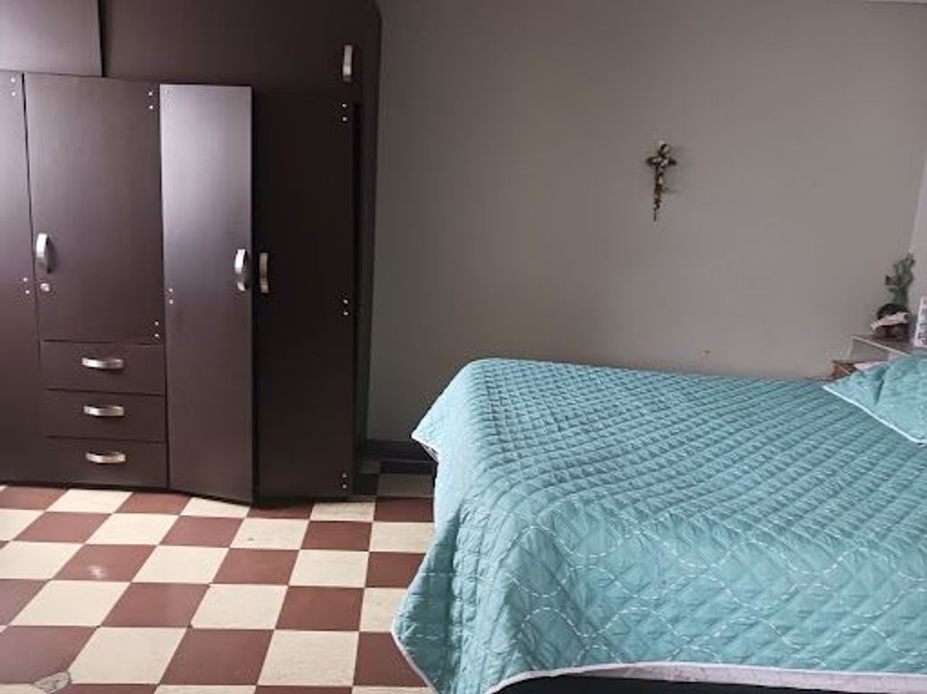 Casa de 9 alcobas en venta en San Vicente, Bogotá, 181 m² · foto 13 de 20