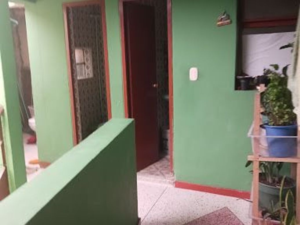 Casa de 9 alcobas en venta en San Vicente, Bogotá, 181 m² · foto 7 de 20